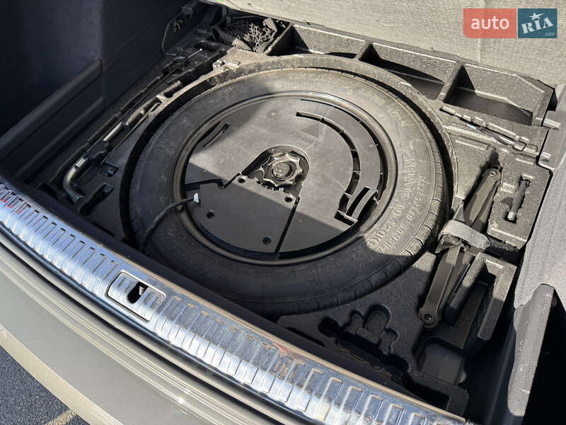 Внедорожник / Кроссовер Audi Q3 2019 в Киеве
