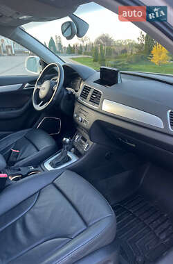 Внедорожник / Кроссовер Audi Q3 2014 в 