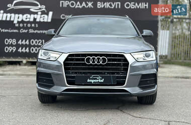 Внедорожник / Кроссовер Audi Q3 2016 в 
