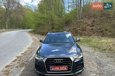 Позашляховик / Кросовер Audi Q3 2017 в 