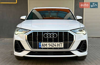 Внедорожник / Кроссовер Audi Q3 2021 в 