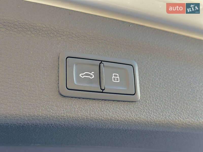 Внедорожник / Кроссовер Audi Q3 2021 в Житомире