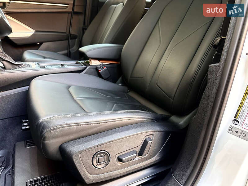 Внедорожник / Кроссовер Audi Q3 2021 в Житомире