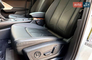 Внедорожник / Кроссовер Audi Q3 2021 в 