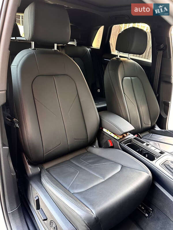 Внедорожник / Кроссовер Audi Q3 2021 в Житомире