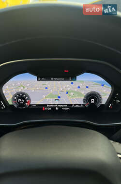 Внедорожник / Кроссовер Audi Q3 2019 в 