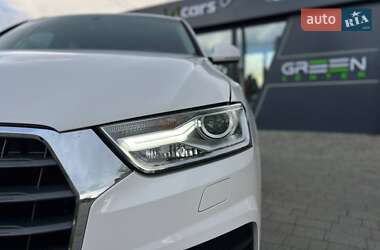 Позашляховик / Кросовер Audi Q3 2016 в 