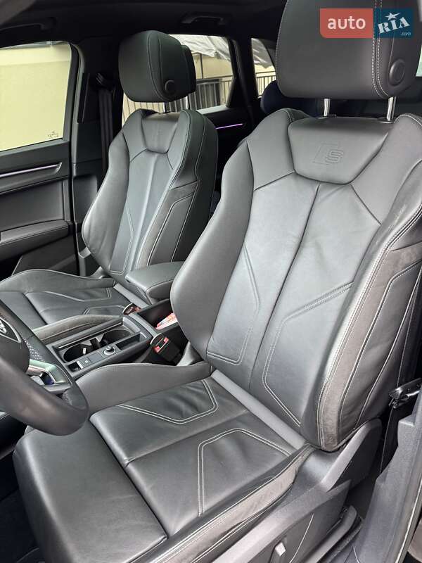 Внедорожник / Кроссовер Audi Q3 2022 в Киеве