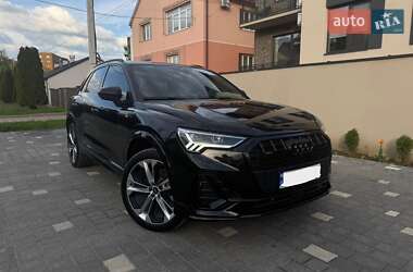 Внедорожник / Кроссовер Audi Q3 2022 в 