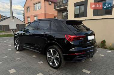 Внедорожник / Кроссовер Audi Q3 2022 в 