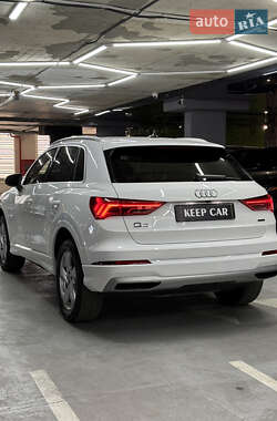 Внедорожник / Кроссовер Audi Q3 2019 в 