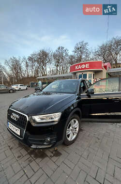 Внедорожник / Кроссовер Audi Q3 2012 в 