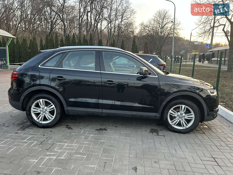 Внедорожник / Кроссовер Audi Q3 2012 в Киеве