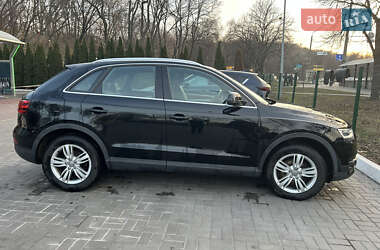 Внедорожник / Кроссовер Audi Q3 2012 в 