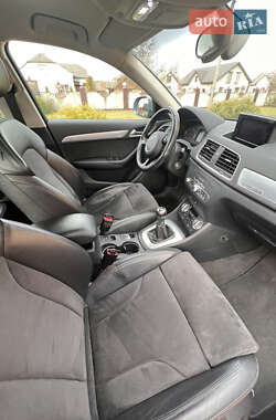 Внедорожник / Кроссовер Audi Q3 2012 в 