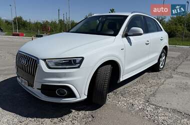 Внедорожник / Кроссовер Audi Q3 2014 в 