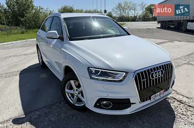 Внедорожник / Кроссовер Audi Q3 2014 в 
