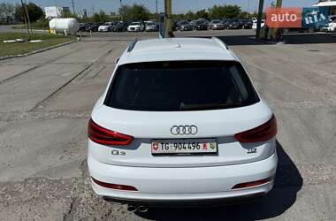 Внедорожник / Кроссовер Audi Q3 2014 в 