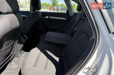 Внедорожник / Кроссовер Audi Q3 2014 в 