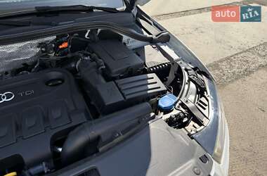 Внедорожник / Кроссовер Audi Q3 2014 в 