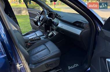 Позашляховик / Кросовер Audi Q3 2021 в 