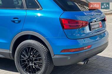 Внедорожник / Кроссовер Audi Q3 2017 в 