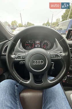 Внедорожник / Кроссовер Audi Q3 2011 в 