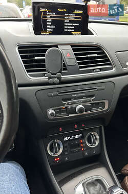Внедорожник / Кроссовер Audi Q3 2011 в 