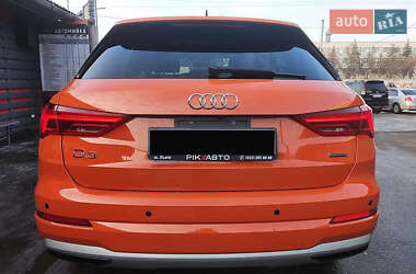 Внедорожник / Кроссовер Audi Q3 2019 в 