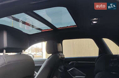 Внедорожник / Кроссовер Audi Q3 2019 в 