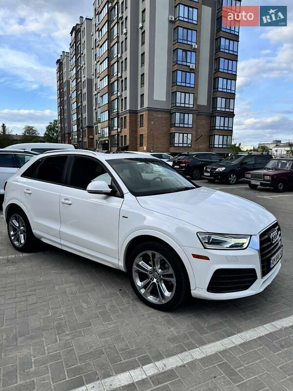 Внедорожник / Кроссовер Audi Q3 2018 в 
