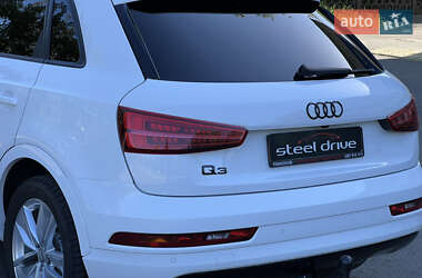 Внедорожник / Кроссовер Audi Q3 2017 в 