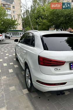 Внедорожник / Кроссовер Audi Q3 2017 в 