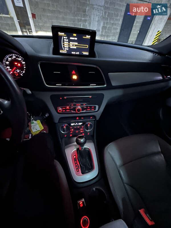 Внедорожник / Кроссовер Audi Q3 2017 в Тернополе