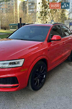 Внедорожник / Кроссовер Audi Q3 2017 в 