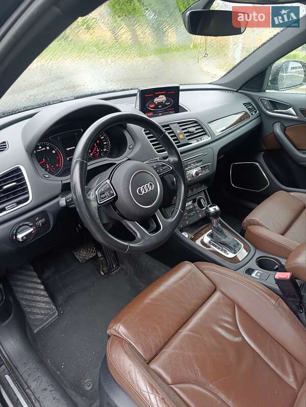 Внедорожник / Кроссовер Audi Q3 2016 в Харькове