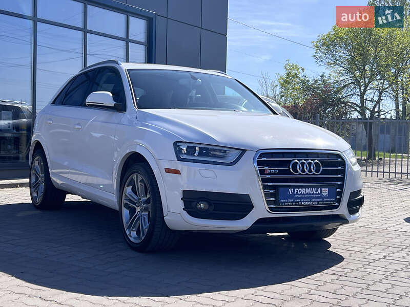 Позашляховик / Кросовер Audi Q3 2015 в Нововолинську