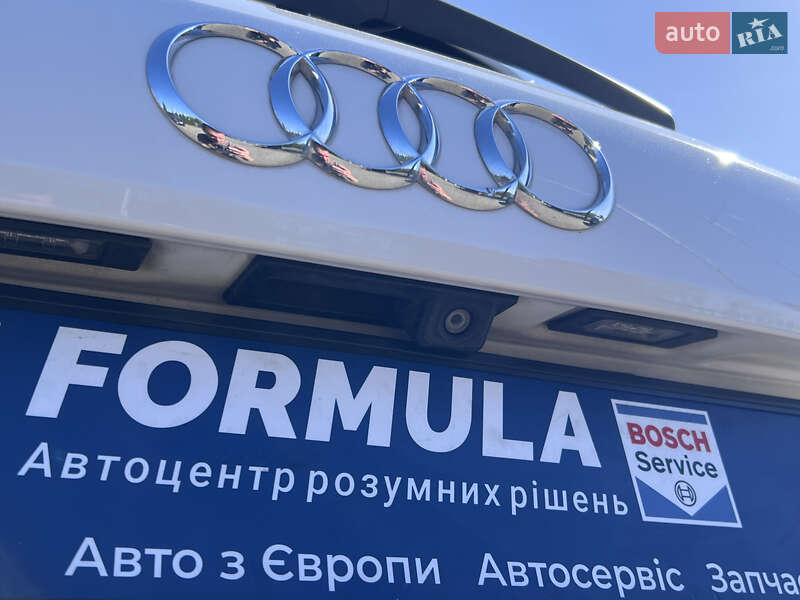 Позашляховик / Кросовер Audi Q3 2015 в Нововолинську
