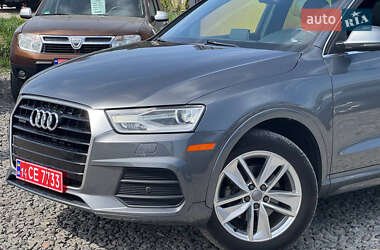 Внедорожник / Кроссовер Audi Q3 2016 в 
