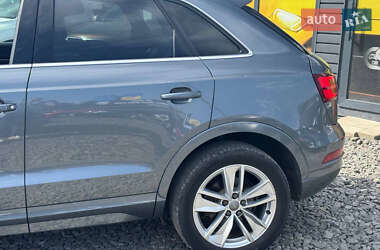 Внедорожник / Кроссовер Audi Q3 2016 в 
