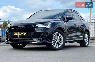Внедорожник / Кроссовер Audi Q3 2024 в 