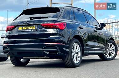 Внедорожник / Кроссовер Audi Q3 2024 в 