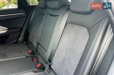 Внедорожник / Кроссовер Audi Q3 2024 в 