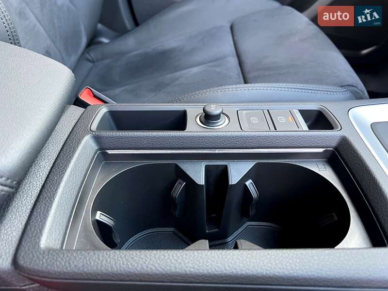 Внедорожник / Кроссовер Audi Q3 2024 в Киеве