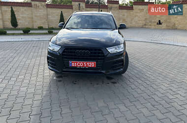 Внедорожник / Кроссовер Audi Q3 2016 в 