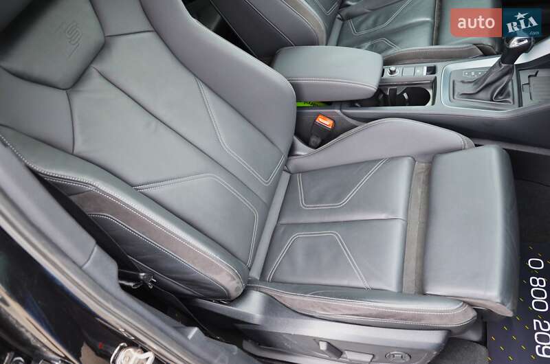 Внедорожник / Кроссовер Audi Q3 2019 в Киеве