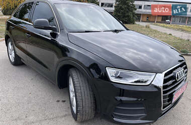 Внедорожник / Кроссовер Audi Q3 2016 в 