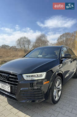 Позашляховик / Кросовер Audi Q3 2016 в 