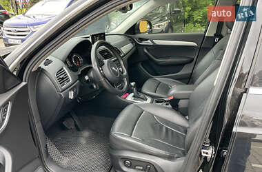 Внедорожник / Кроссовер Audi Q3 2014 в 