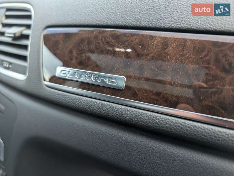 Внедорожник / Кроссовер Audi Q3 2015 в Киеве